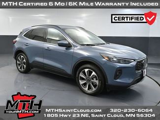 Used 2025 Ford Escape Platinum video 1