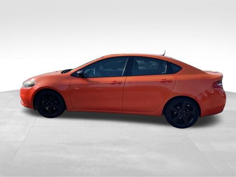 Used 2015 Dodge Dart SXT image 2