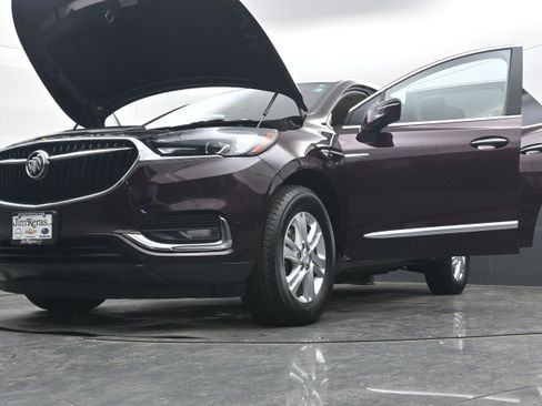 Used 2019 Buick Enclave Essence image 40
