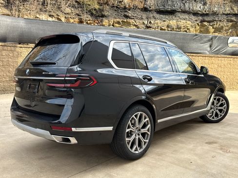 Certified 2026 BMW X7 xDrive40i image 3