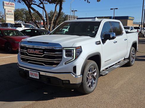 New 2026 GMC Sierra 1500 SLT image 1