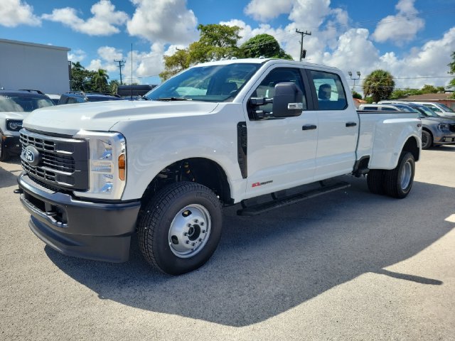 New 2027 Ford F350 XL AWD/4WD image 2