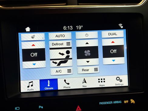 Used 2019 Ford Explorer Limited w/ Class III Trailer Tow Package image 24