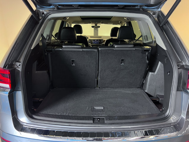Certified 2023 Volkswagen Atlas SE w/ Panoramic Sunroof Package FWD image 5