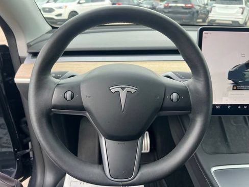 Used 2022 Tesla Model Y Performance AWD/4WD image 8