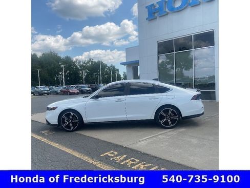 Certified 2025 Honda Accord Sport image 2