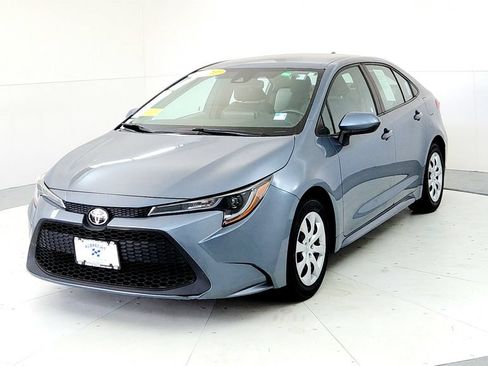 Certified 2021 Toyota Corolla LE w/ Carpet Mat Package (TMS) FWD image 2