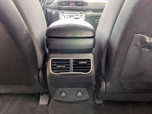 Used 2023 Hyundai Santa Fe SEL image 12