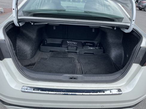 Used 2023 Nissan Altima 2.5 SV w/ SV Premium Package AWD/4WD image 8
