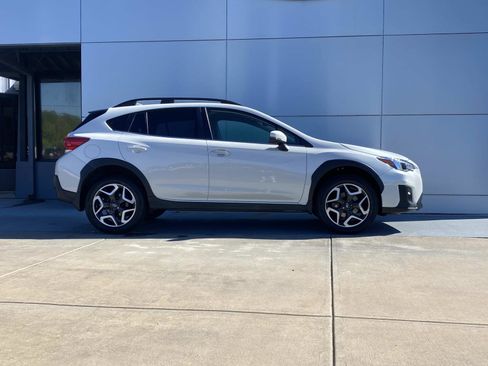 Used 2020 Subaru Crosstrek 2.0i Limited w/ Moonroof Package w/Navigation image 3