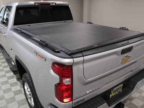 Used 2023 Chevrolet Silverado 2500 LT w/ Convenience Package AWD/4WD image 12