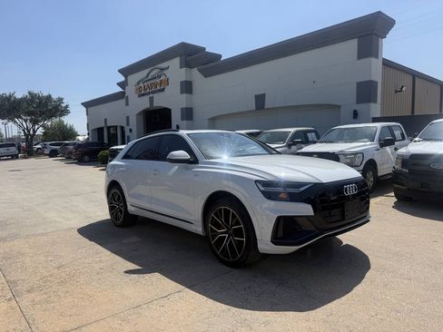 Used 2020 Audi Q8 Premium Plus AWD/4WD image 2