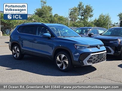 New 2025 Volkswagen Taos SE