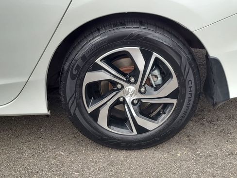 Used 2016 Honda Accord LX image 16