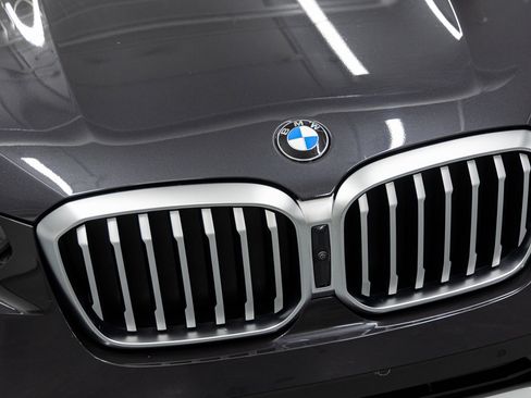 Used 2024 BMW X3 xDrive30i w/ Premium Package w/ZPA image 8