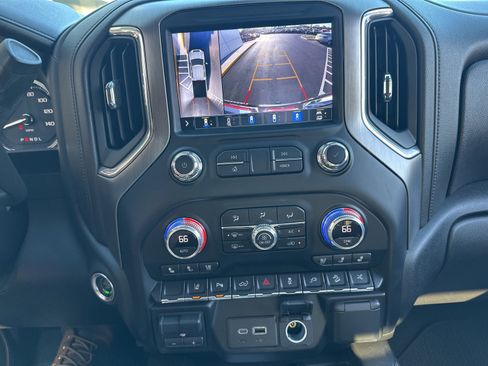 Used 2022 GMC Sierra 2500 Denali w/ Denali Ultimate Package image 14