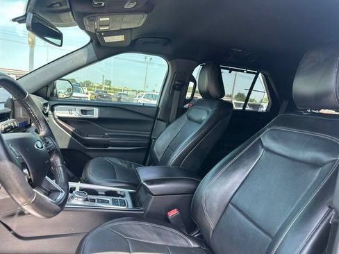 Used 2020 Ford Explorer Limited RWD image 36