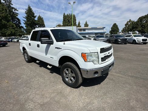 Used 2013 Ford F150 XLT w/ Trailer Tow Pkg image 2
