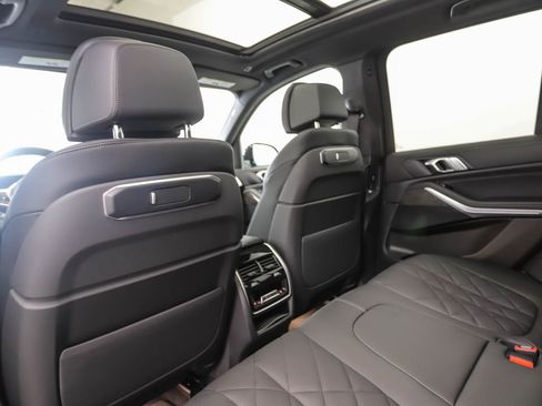 Used 2026 BMW X5 xDrive40i w/ M Sport Package image 20