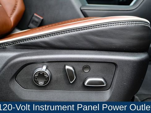 Used 2025 GMC Sierra 2500 Denali Ultimate image 16