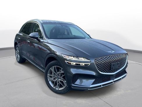 Used 2025 Genesis GV70 2.5T AWD/4WD image 4
