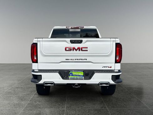 Used 2025 GMC Sierra 1500 AT4 w/ AT4 Premium Package AWD/4WD image 6