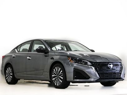 Used 2025 Nissan Altima 2.5 SV