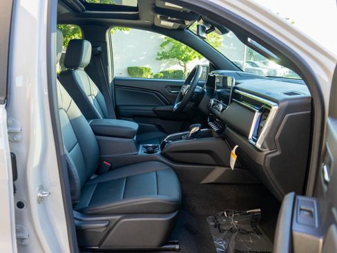 Used 2026 GMC Canyon Elevation w/ Convenience Package AWD/4WD image 10
