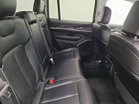 Used 2022 Jeep Grand Cherokee Limited 4xe image 19