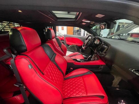 Used 2019 Dodge Challenger R/T Scat Pack w/ Widebody Package RWD image 16