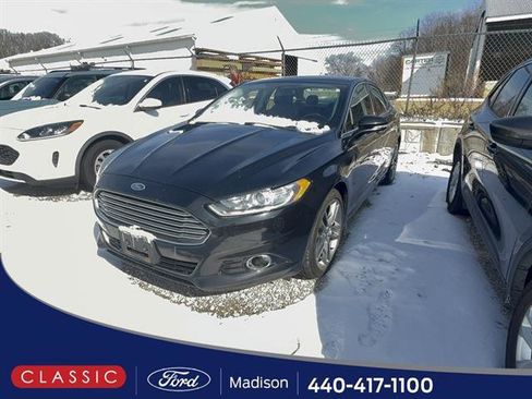 Used 2016 Ford Fusion Titanium image 1