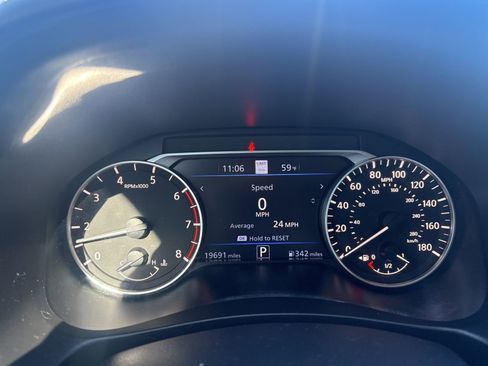 Used 2023 Nissan Altima 2.0 SR image 12