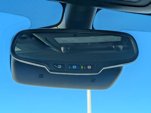 Used 2017 Buick Cascada Premium image 30