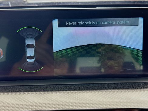 Used 2017 BMW 330e image 22