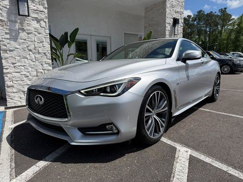 Used 2017 INFINITI Q60 3.0t w/ Premium Plus Package 3.0T image 3
