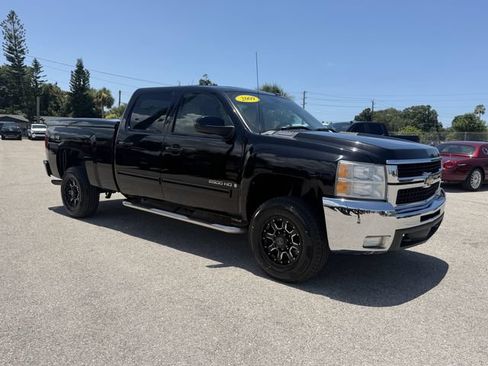 Used 2009 Chevrolet Silverado 2500 LTZ w/ Safety Package AWD/4WD image 1