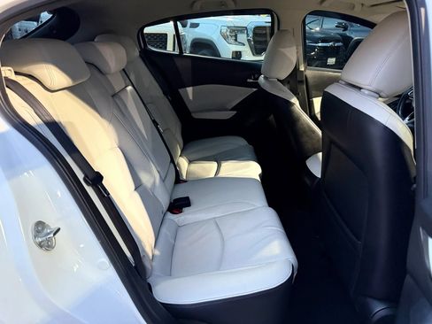 Used 2017 MAZDA MAZDA3 Grand Touring FWD image 19