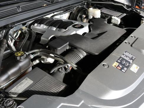 Used 2015 Cadillac Escalade ESV Premium image 28