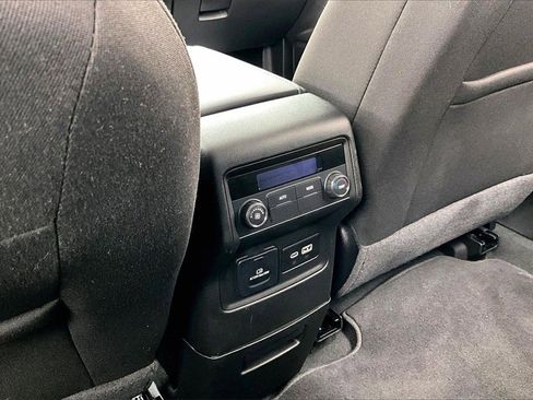 Used 2023 GMC Acadia SLE w/ Driver Convenience Package image 34