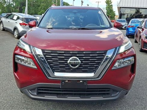 Certified 2021 Nissan Rogue SV image 2