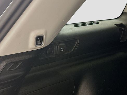 Used 2023 Jeep Grand Cherokee 4WD 4xe w/ Luxury Tech Group II image 32