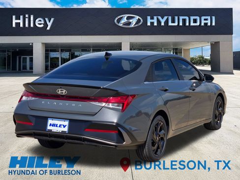 New 2026 Hyundai Elantra SEL Sport Premium FWD image 4