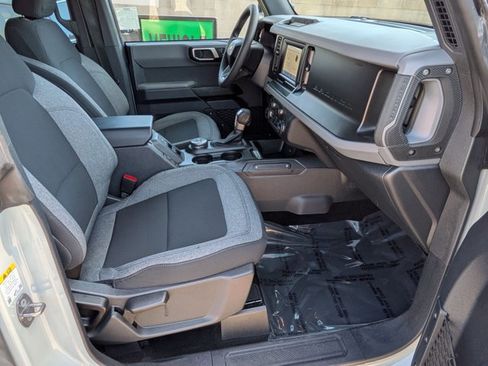 Used 2022 Ford Bronco 4-Door AWD/4WD image 22