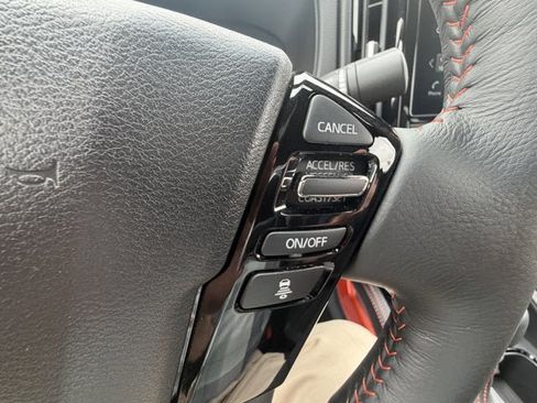 Used 2025 Nissan Frontier PRO-4X w/ Pro Premium Package AWD/4WD image 19
