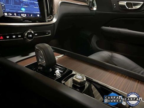 Used 2025 Volvo V60 B5 Cross Country Plus image 54