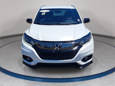 Used 2019 Honda HR-V Sport image 2