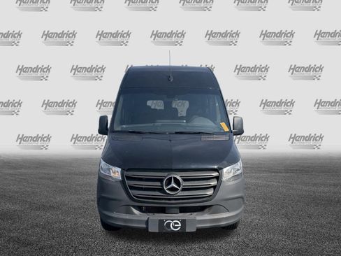Used 2024 Mercedes-Benz Sprinter 2500 image 3