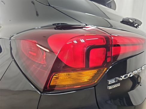 Certified 2023 Buick Encore GX Select w/ Safety Package II image 40