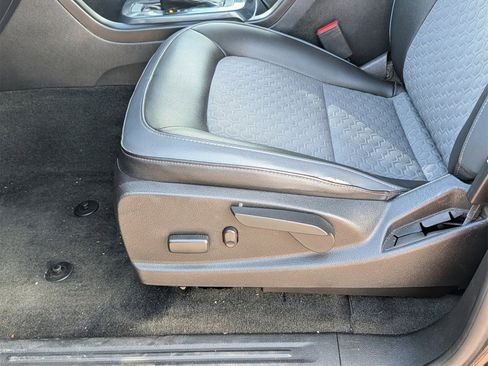 Used 2018 Chevrolet Colorado Z71 image 22