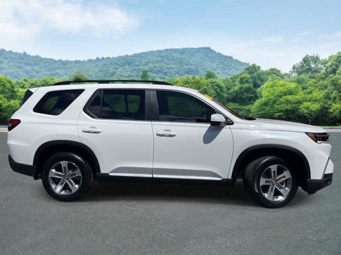 Used 2023 Honda Pilot EX-L image 17